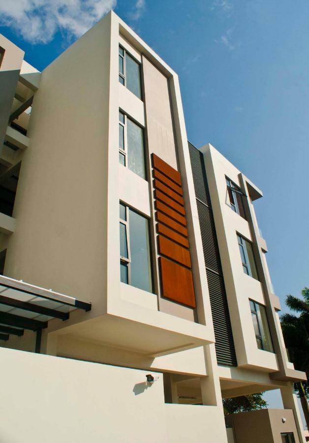 Avya'S Studio 113 At Ebene Square, Ebene Quatre Bornes Exterior photo