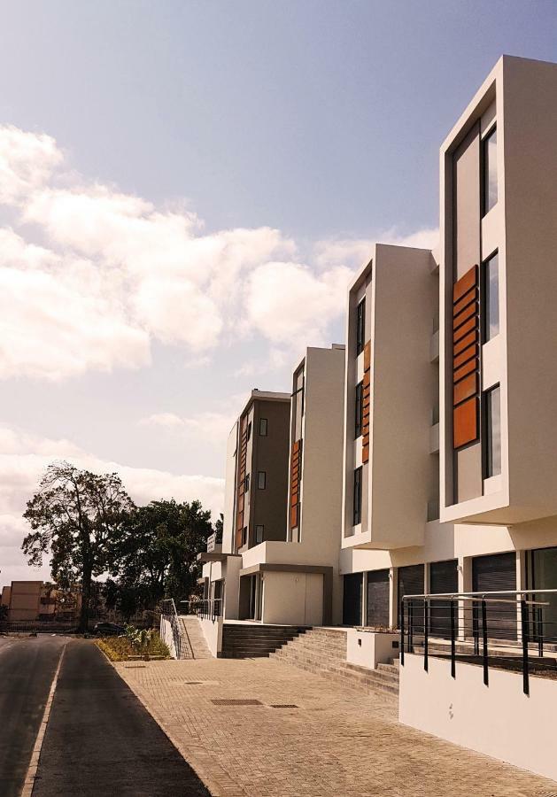 Avya'S Studio 113 At Ebene Square, Ebene Quatre Bornes Exterior photo